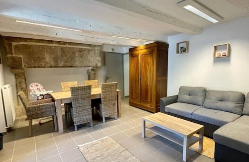 Boulazac-Isle-Manoire Apartment | SIBO GITE apartment 4 pers, swimming pool, nature and city
