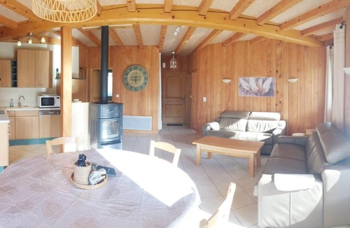 Marigny House | Single-storey gîte 80m² - N°1- Lac de Chalain