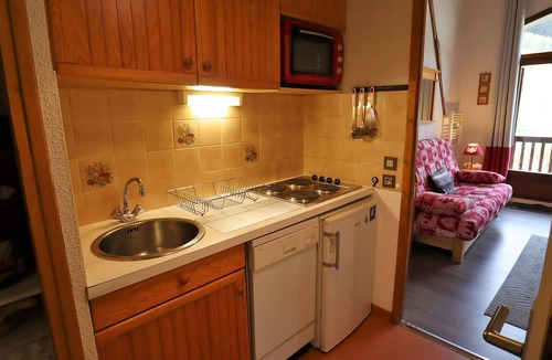 Beaufort Apartment | Ski apartment for 6, slopeside, garage, bright duplex