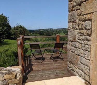 Sailly House | Small gîte for 2 with pool in peaceful Burgundy