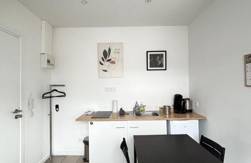 Strasbourg Apartment | Soh Rent Strasbourg Bedroom 4 Tv-Wifi Near Train Station