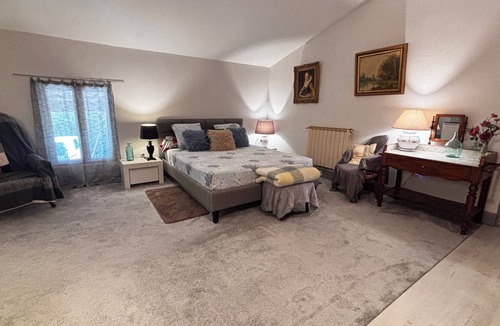 Romenay Bed & Breakfast | SoJaNi Guest House
