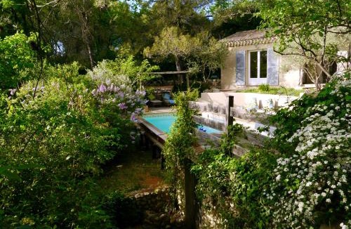 Buisson House | Sous l'Olivier