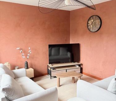 Besancon Apartment | Spacieux logement 3 chambres - calme proche tram