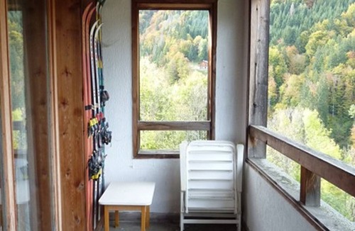 Saint-Jean-dʼAulps Apartment | Spacious 3-room apartment, near slopes, sleeps 8, pool access