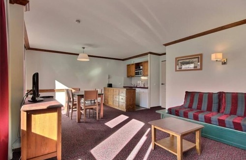 Plagne Soleil Apartment | Spacious 3-room top floor with slope view, pets allowed
