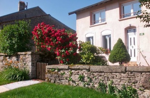 Repaix Cottage | Spacious 4-Bedroom Cottage with Garden near Vosges and Center Parcs