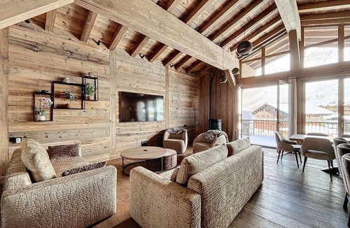 Le Cret Apartment | Spacious 4-bedroom apartment with WIFI in Val-d'Isère