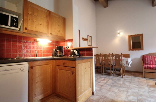Val Cenis Apartment | Spacious apartment for 6 with balcony and parking