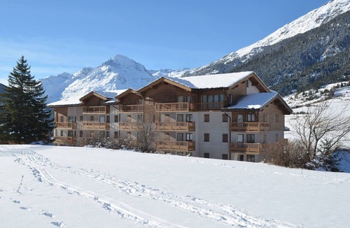 Val Cenis Apartment | Spacious apartment for 6 with balcony and parking