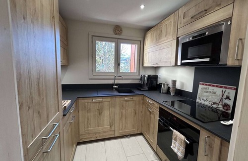 Meribel Village Apartment | Spacious apartment, parking included - 8 guests