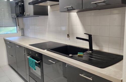 Besancon Apartment | Spacious, bright 3-bedroom T4 apartment-Calm, comfortable & within easy reach of downtown