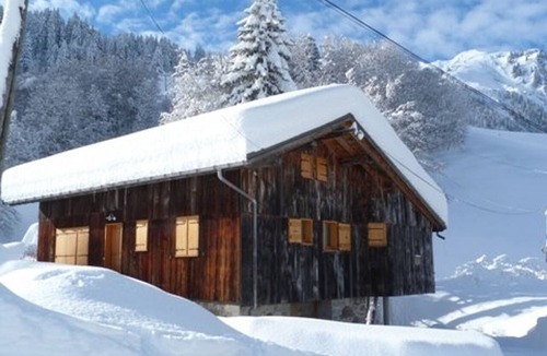 Beaufort Ski Chalet | Spacious chalet, pets welcome - 8 guests