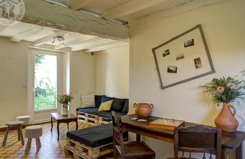 Cottance Cottage | Spacious cottage with garden and children's games, near St-Etienne and Lyon