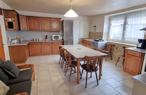Repaix Cottage | Spacious Family Cottage near the Vosges