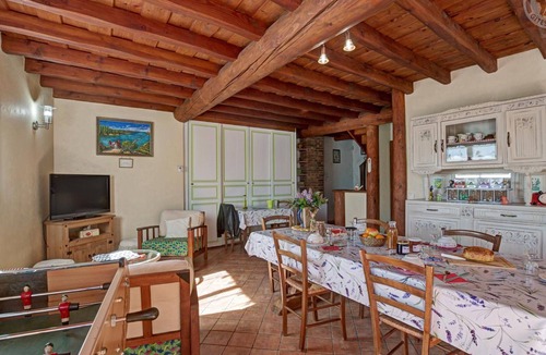 Chavanay Cottage | Spacious gîte near nature - 10 guests