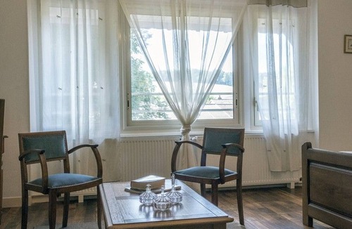 Thillombois Cottage | Spacious Gîte for 12 with Fireplace & Garden, Opposite Thillombois Castle