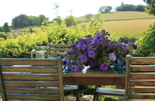 Brassy House | Spacious gite with charm in the heart of the Morvan