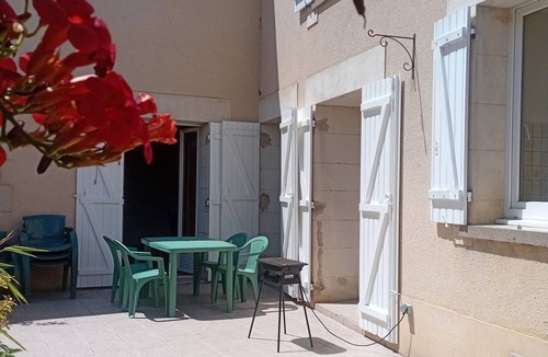 Escamps House | Spacious, peaceful village house.