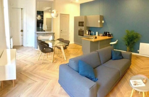 Vivienne Apartment | Spacious, renovated Parisian apartment near La Madeleine