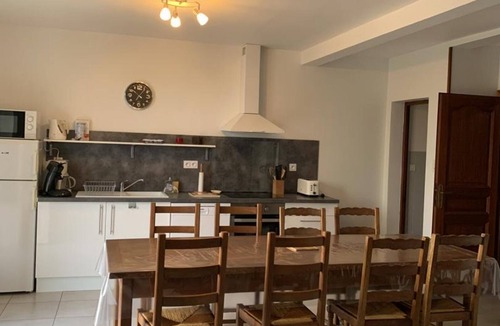Proissans Cottage | Spacious stone house near Sarlat, ideal for families