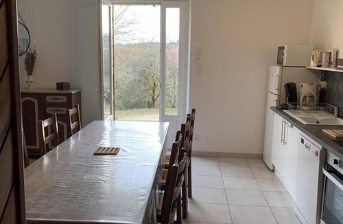 Proissans Cottage | Spacious stone house near Sarlat, ideal for families