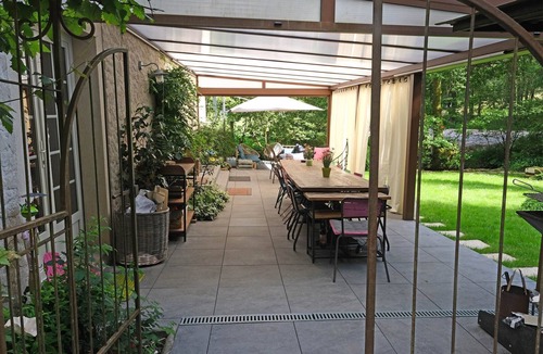 Epinal Apartment | Spacious vacation home by the stream in Épinal - ideal for families and friends