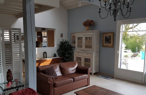 Latresne House | Spacious villa 237 m2 with swimming pool Plus12 people near Bordeaux