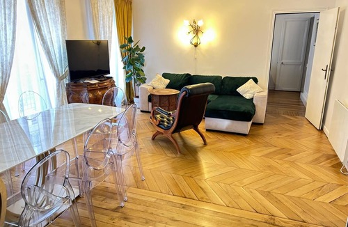 Notre-Dame-des-Champs Apartment | St Germain/Luxembourg garden,110sqm/1200sqf renovated! Ideal for families!