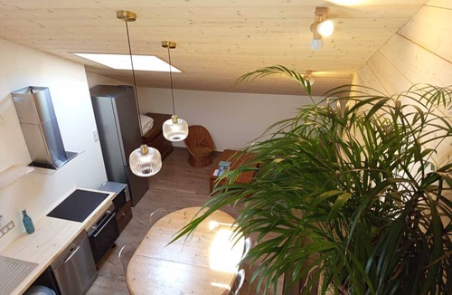 Champagnole Apartment | Starry Chablis