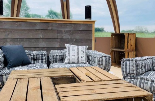 Messey-sur-Grosne House | Starry Wigwam (pets not allowed)