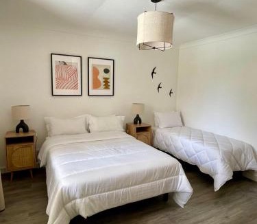 La Roque-sur-Pernes House | Stone haven in Provence
