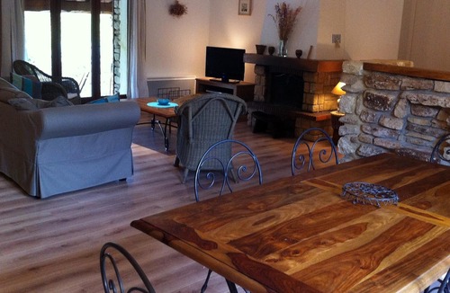 La Roque-sur-Pernes House | Stone house with private pool on 2700m2 of land.