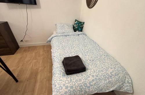 Besancon Apartment | Studette Confort Proche Tramway et Gare
