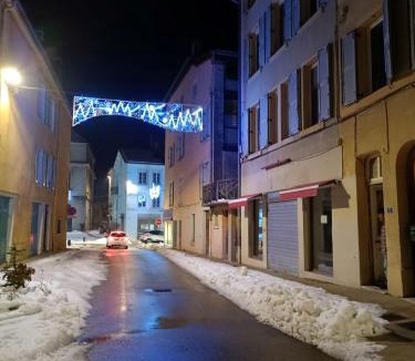 Moirans-en-Montagne Apartment | Studio 1 Classe 2, Fibre, Netflix