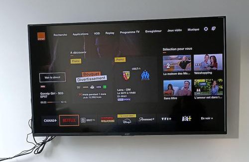 Moirans-en-Montagne Apartment | Studio 1 Classe 2, Fibre, Netflix