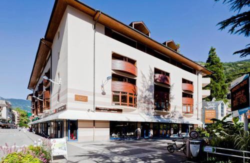 Brides-les-Bains Apartment | Studio 2* Centre-ville, Animaux admis, Parking, Wi-Fi - FR-1-512-81