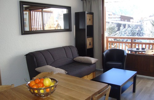 Mont-de-Lans Apartment | Studio accredits 3clés the slopes Centre station free wifi