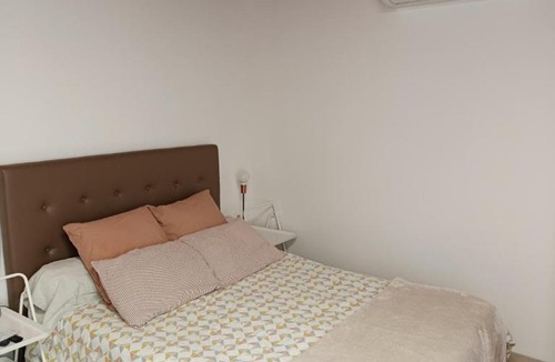 Florentin-la-Capelle Apartment | Studio au bord de la Rivière