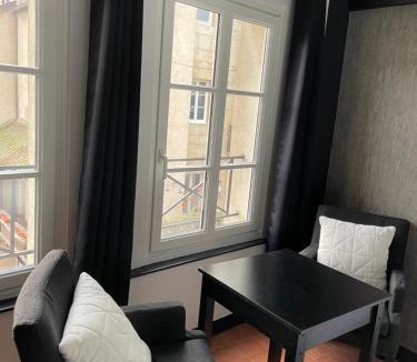 Paroisse Notre-Dame Apartment | Studio au Moulin " Design Noir " Vue Unique