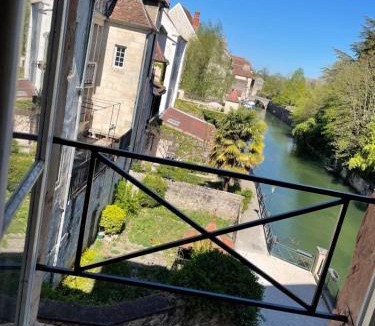 Paroisse Notre-Dame Apartment | Studio au Moulin " La Plage " Vue unique sur la Petite Venise