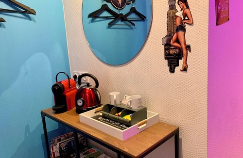 Paroisse Notre-Dame Apartment | ★Studio Betty Dole★ fully equipped - heart of downtown - high-speed WiFi - Netflix