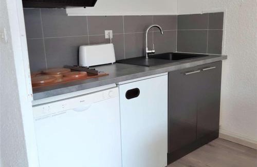 Pla d'Adet Apartment | Studio Cabine 6 pers à 1700m, St Lary Soulan, Balcon Sud, Parking, Proche Pistes - FR-1-457-304