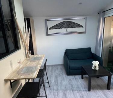 Saint-Didier Apartment | Studio climatisé et tout équipé