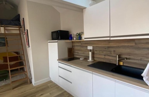 Pontarlier Apartment | Studio coloré et tout confort en plein centre