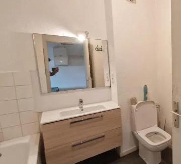 Paroisse Notre-Dame Apartment | Studio confortable avec vue sur la ville à Dole, 25 m²