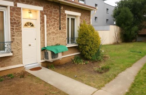 Villeneuve-le-Roi Apartment | Studio cosy et moderne avec jardin, Le Villanova