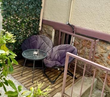 Adamville Apartment | Studio cosy indépendant avec kitchenette et jardinet, proche Paris