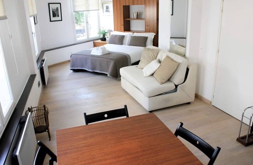 Montmartre Apartment | Studio des Abbesses