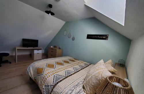 Le Creusot Apartment | Studio grand lit 160 tout équipé wifi